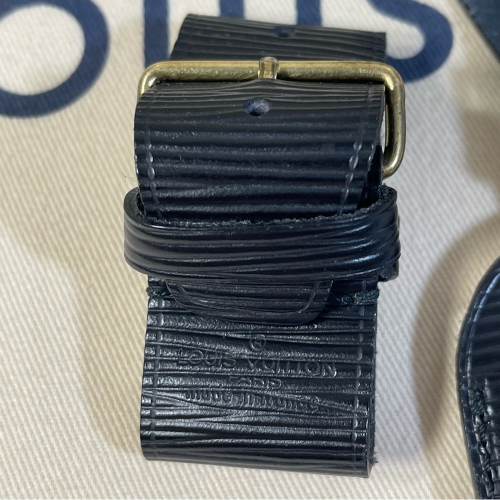 Louis Vuitton Luggage Tag & Poignet Set, Black Epi - Picture 13 of 16